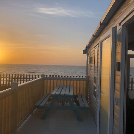 Caravan Hire Golden Sands Sea Front Kinmel Bay ภายนอก รูปภาพ