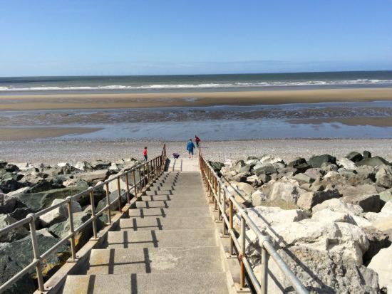 Caravan Hire Golden Sands Sea Front Kinmel Bay ภายนอก รูปภาพ